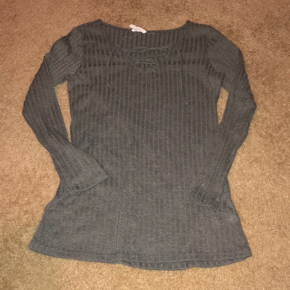 Gray Ribbed Long Sleeved Shirt